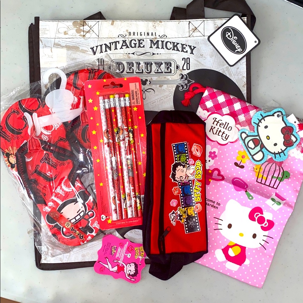 Girls gift set of 5, Betty Boop, Disney, Hello Kitty